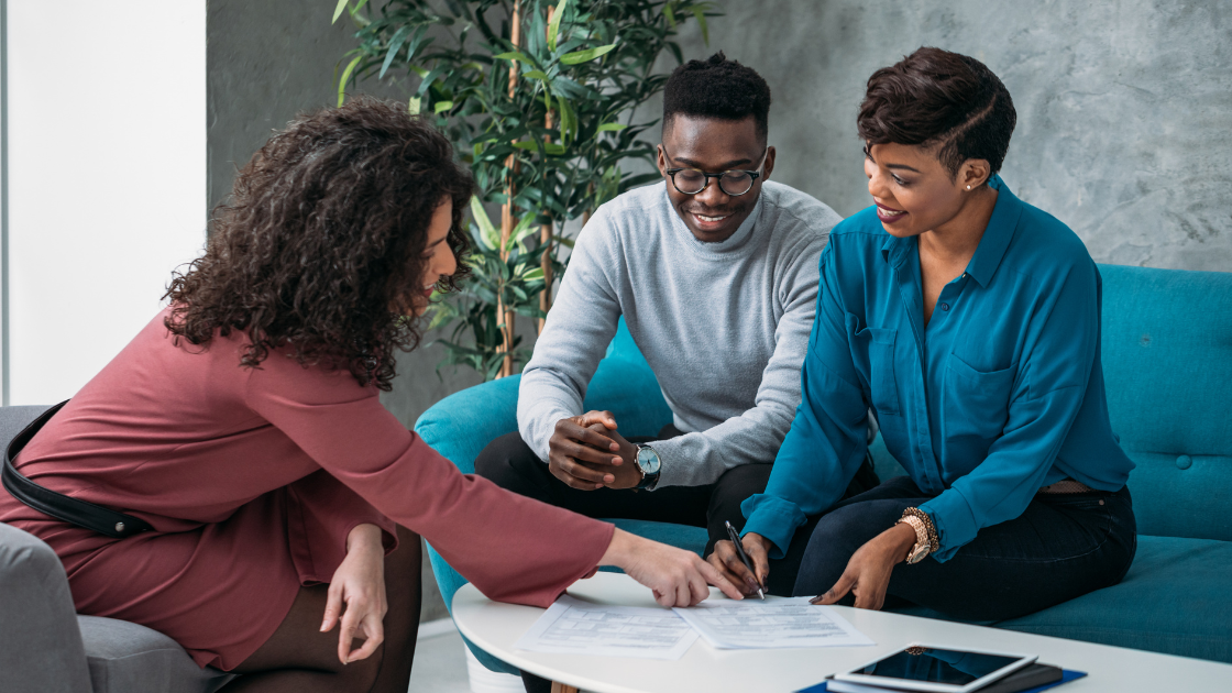 Coaching couple in finances